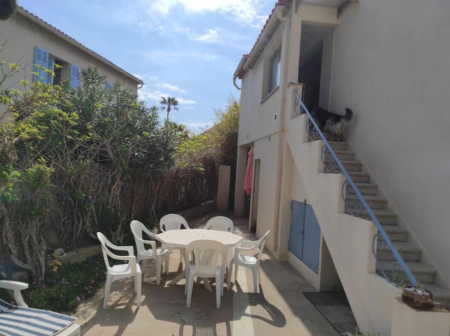 Joli Appartement Avec Cour Prive A 5 Minutes A Pied De La Plage Sanary-sur-Mer Extérieur photo
